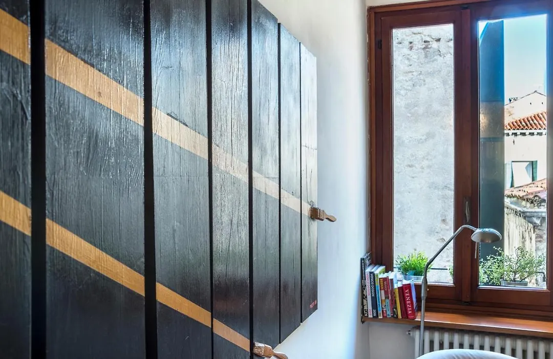 Acquarello - Like At Home In Heart Of Venice-1